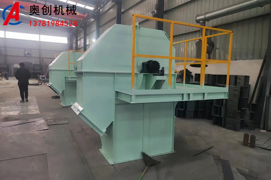 TD型鬥式提升機 TD型鬥式(shì)提升機